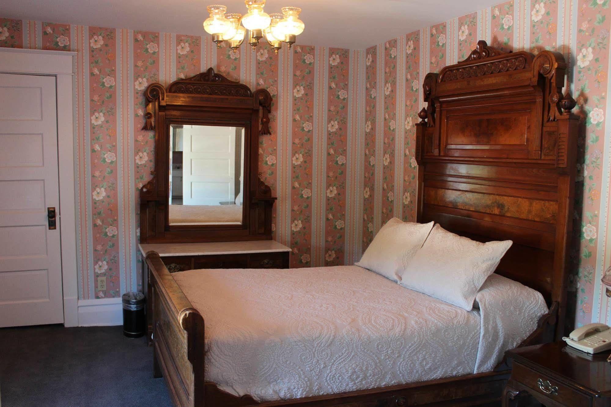 White Inn Fredonia Esterno foto