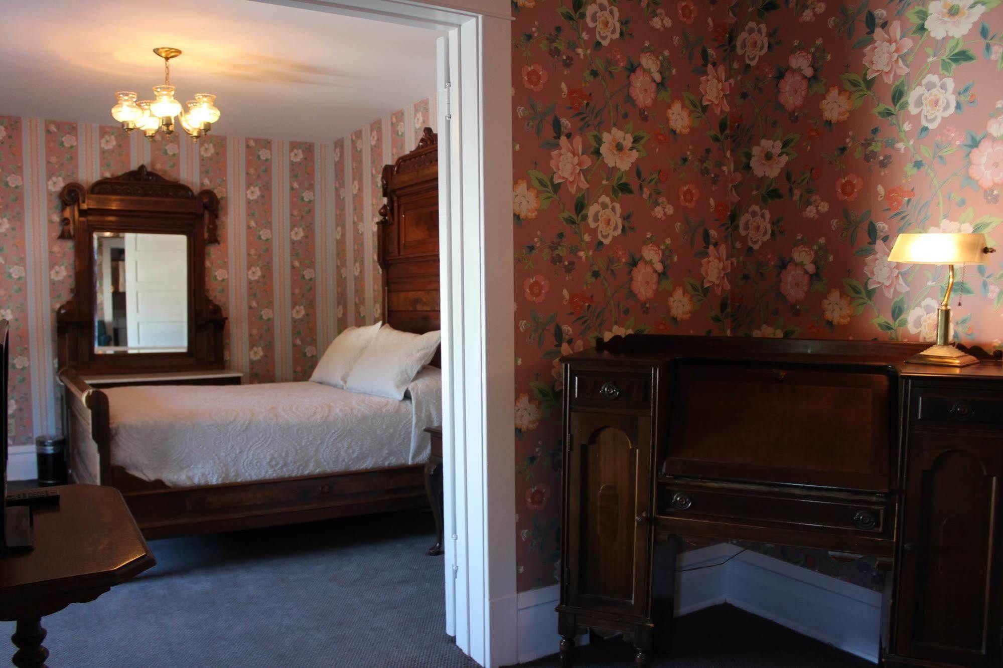 White Inn Fredonia Esterno foto